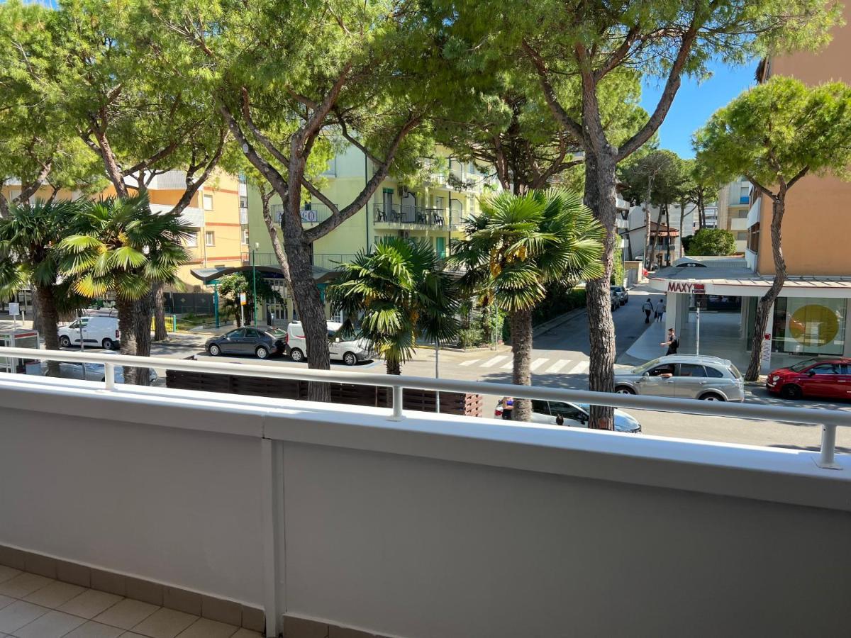 Apartament Sabbiadoro Center Lignano Sabbiadoro Extérieur photo